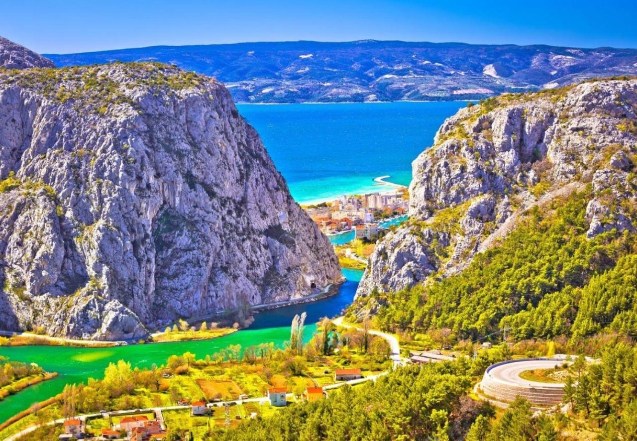 Apartments & Restaurant Galeb Marusici  Bagian luar foto