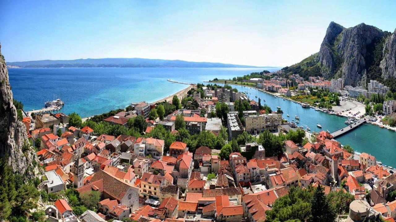 Apartments & Restaurant Galeb Marusici  Bagian luar foto