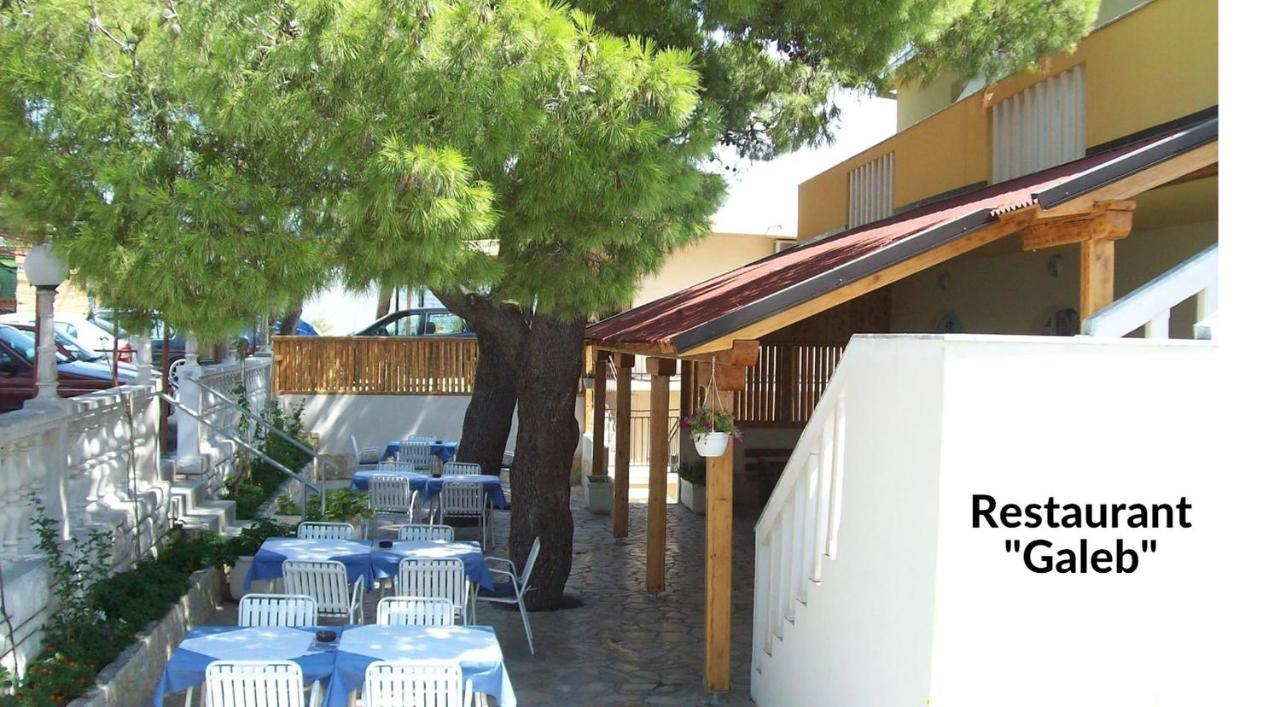 Apartments & Restaurant Galeb Marusici  Bagian luar foto